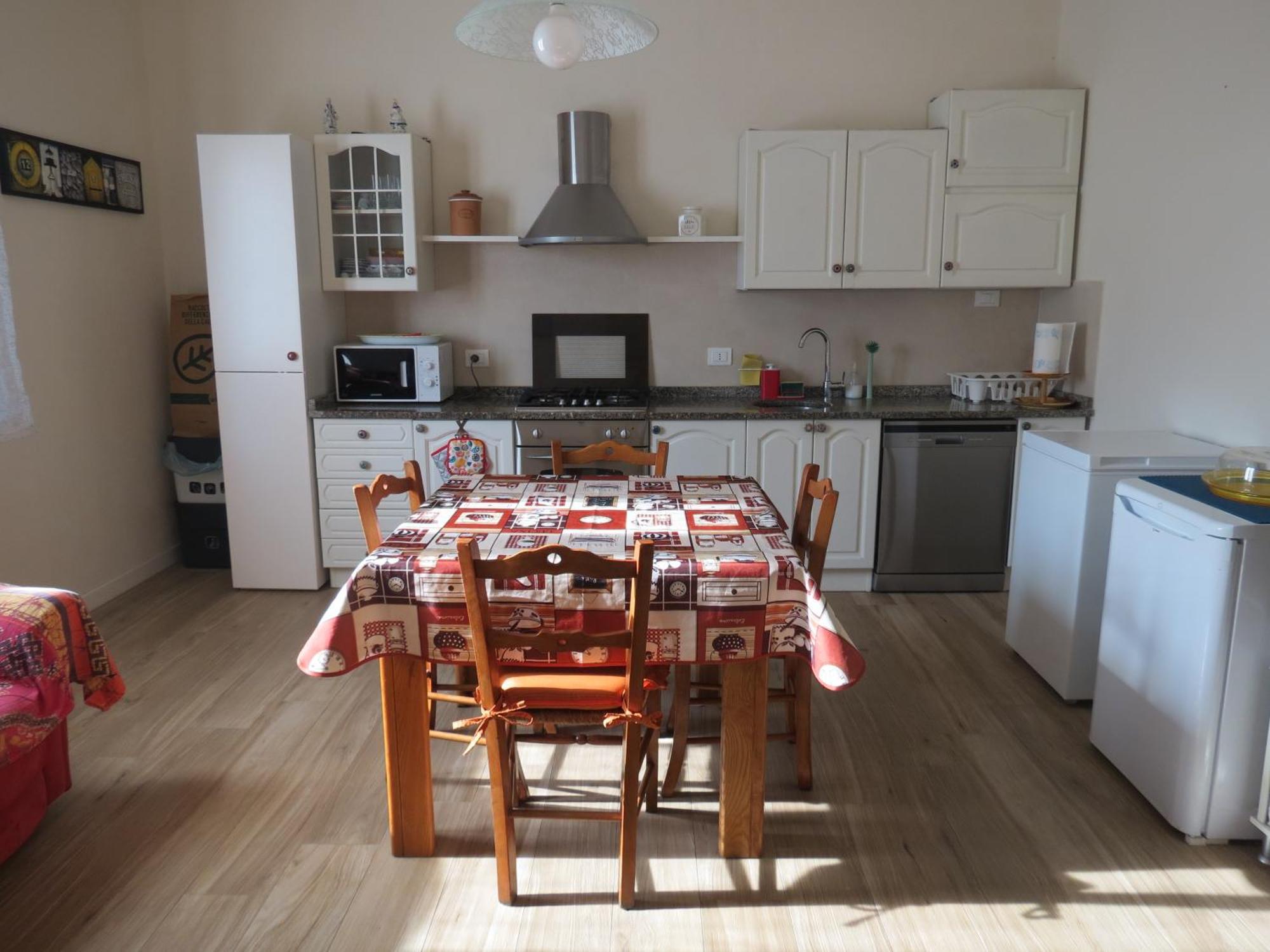 Casa Vacanze “Bouganville” Loc Avane Pisa 韦基亚诺 外观 照片