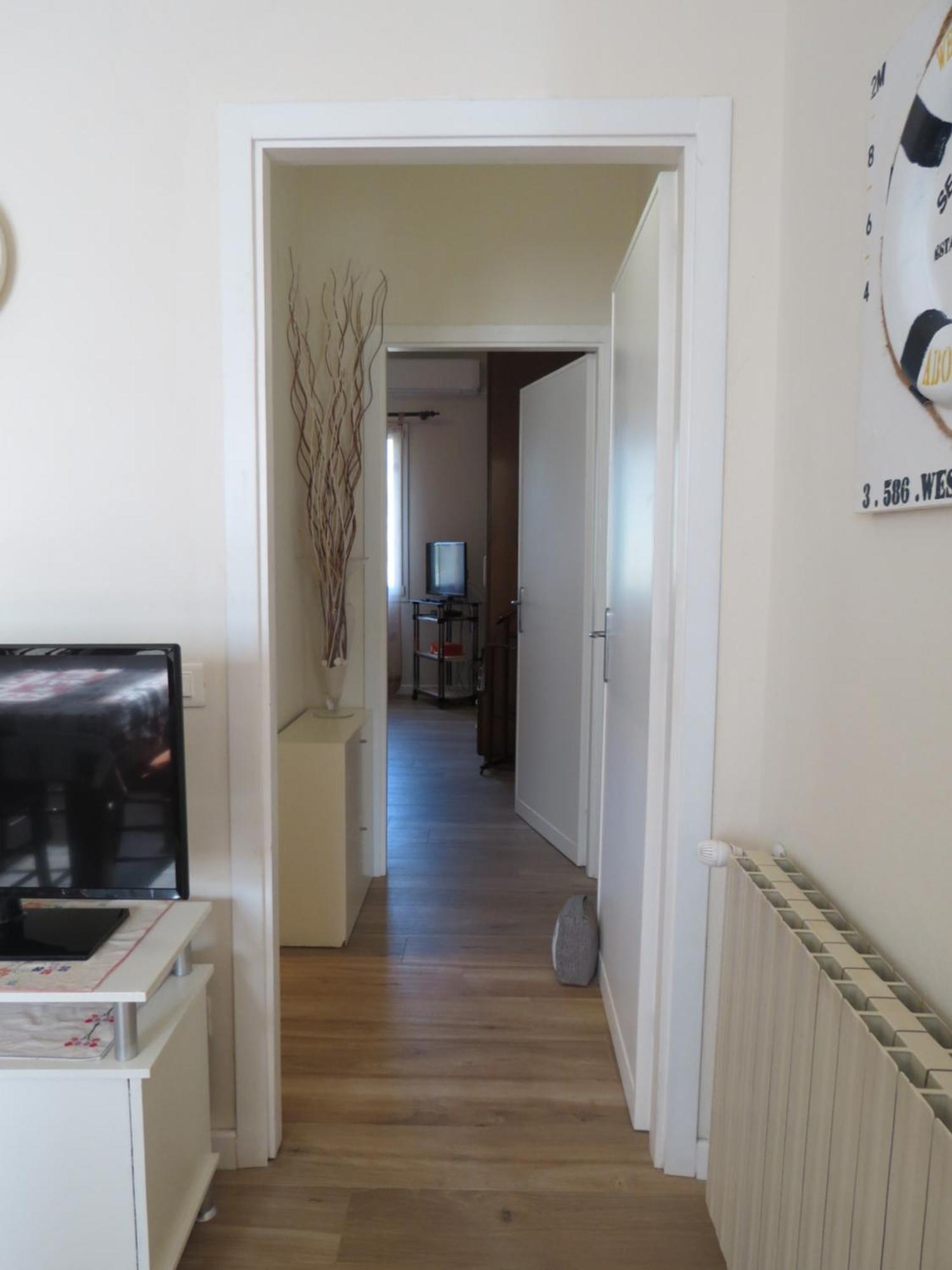 Casa Vacanze “Bouganville” Loc Avane Pisa 韦基亚诺 外观 照片