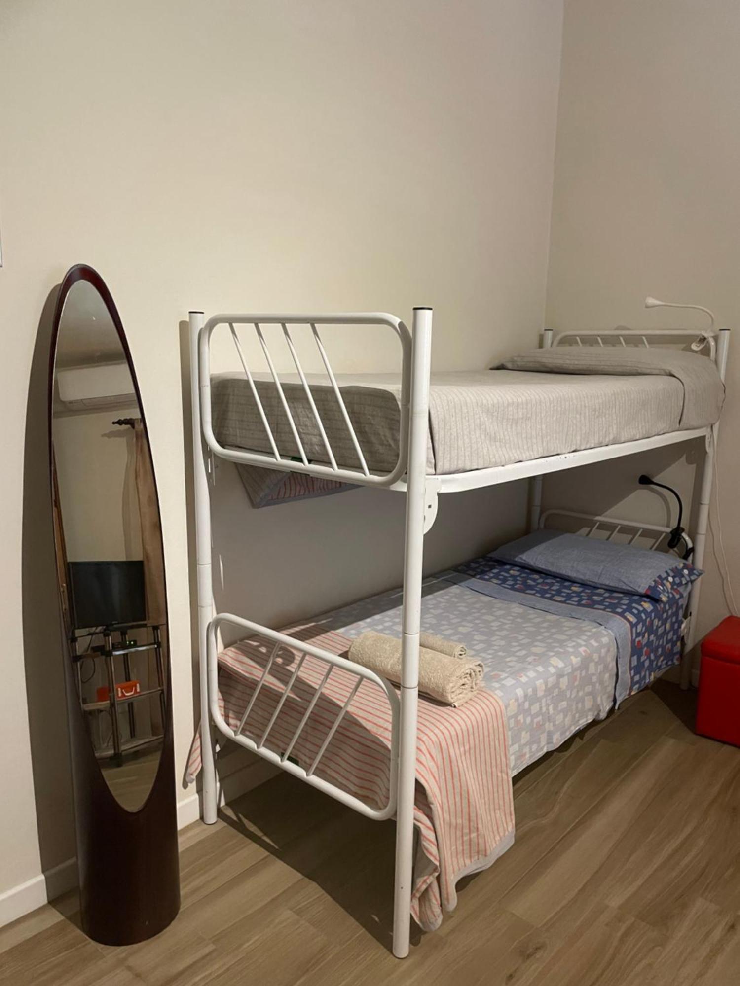 Casa Vacanze “Bouganville” Loc Avane Pisa 韦基亚诺 外观 照片